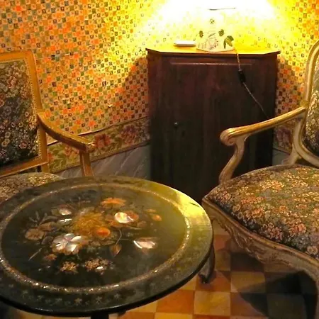 Neoclassical Suite-the Luxury Of The 19th Century Appartement Passo di Treia